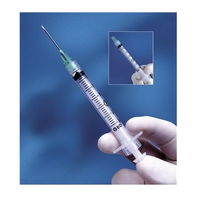 3cc Disposable Syringe w / 25 Guage Retractable Needle (100 / box) 3cc Disposable Syringe w / 25 Guage Retractable Needle (100 / box)